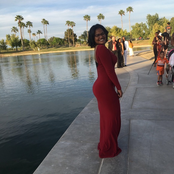 Burgundy dress - Picture 3 of 6